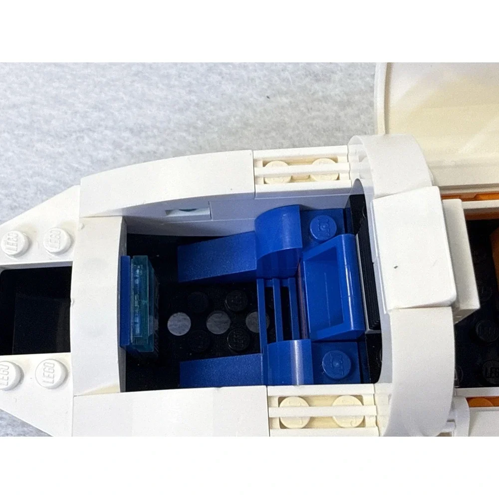 LEGO City 60226 Mars Research Shuttle 100% Complete Adult Display 2019